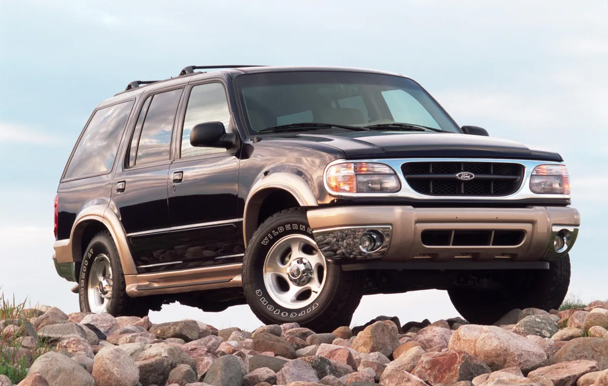 2001 Ford Explorer Battery Replacement